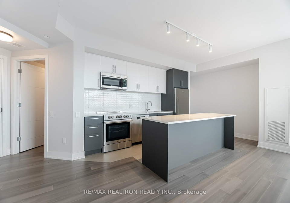 2525-bathurst-street-toronto-ontario-c12228470