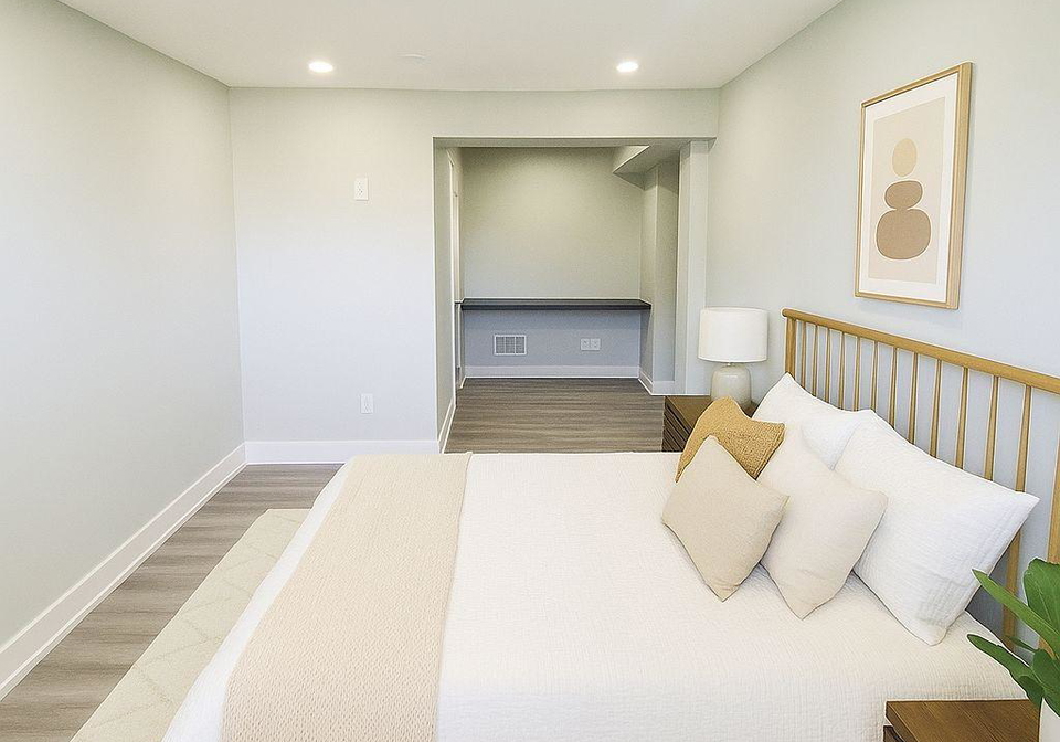 10-hove-street-toronto-ontario-c12228641