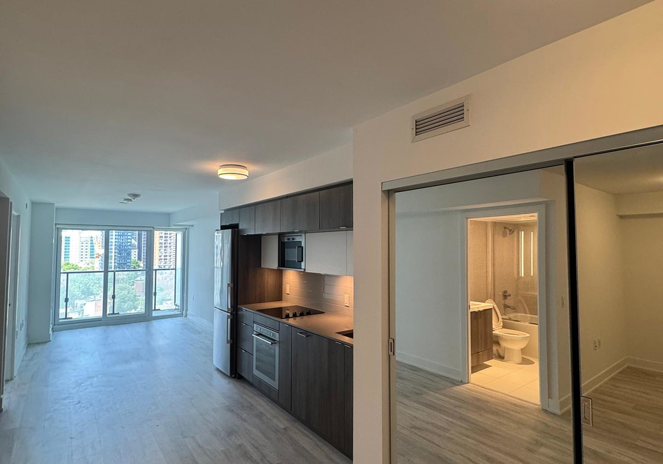 575-bloor-street-e-toronto-ontario-c12228811