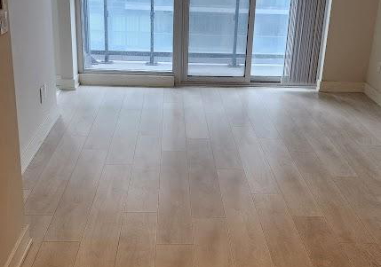 2-sonic-way-east-york-ontario-c12228969