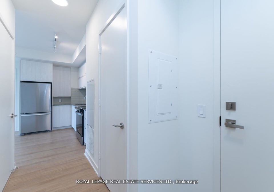 10-deerlick-court-north-york-ontario-c12229142