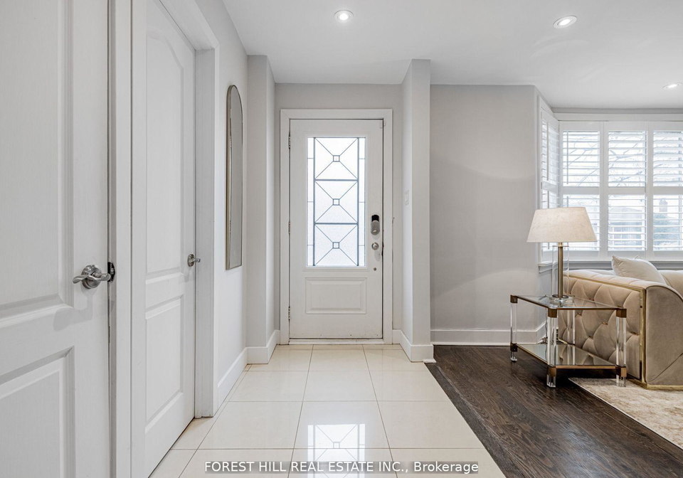 381-hollywood-avenue-north-york-ontario-c12229202