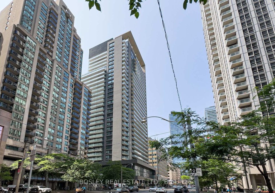 770-bay-street-toronto-ontario-c12229268