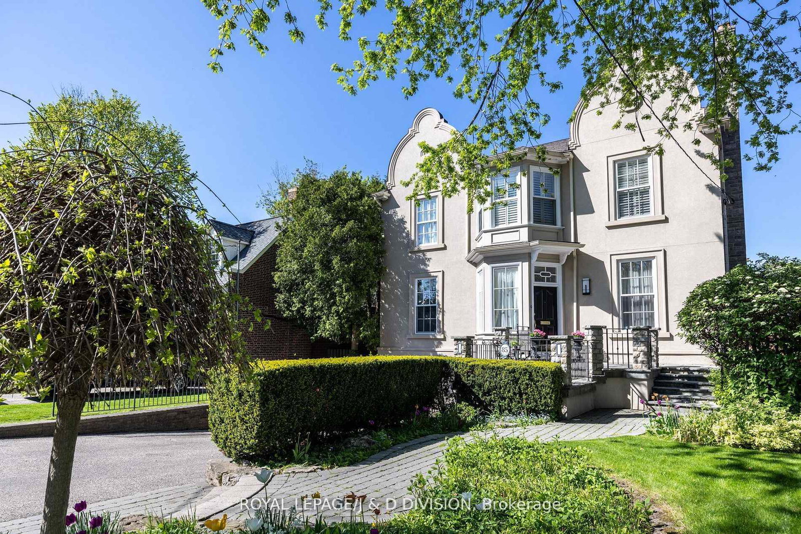 85-joicey-boulevard-toronto-ontario-c12229347