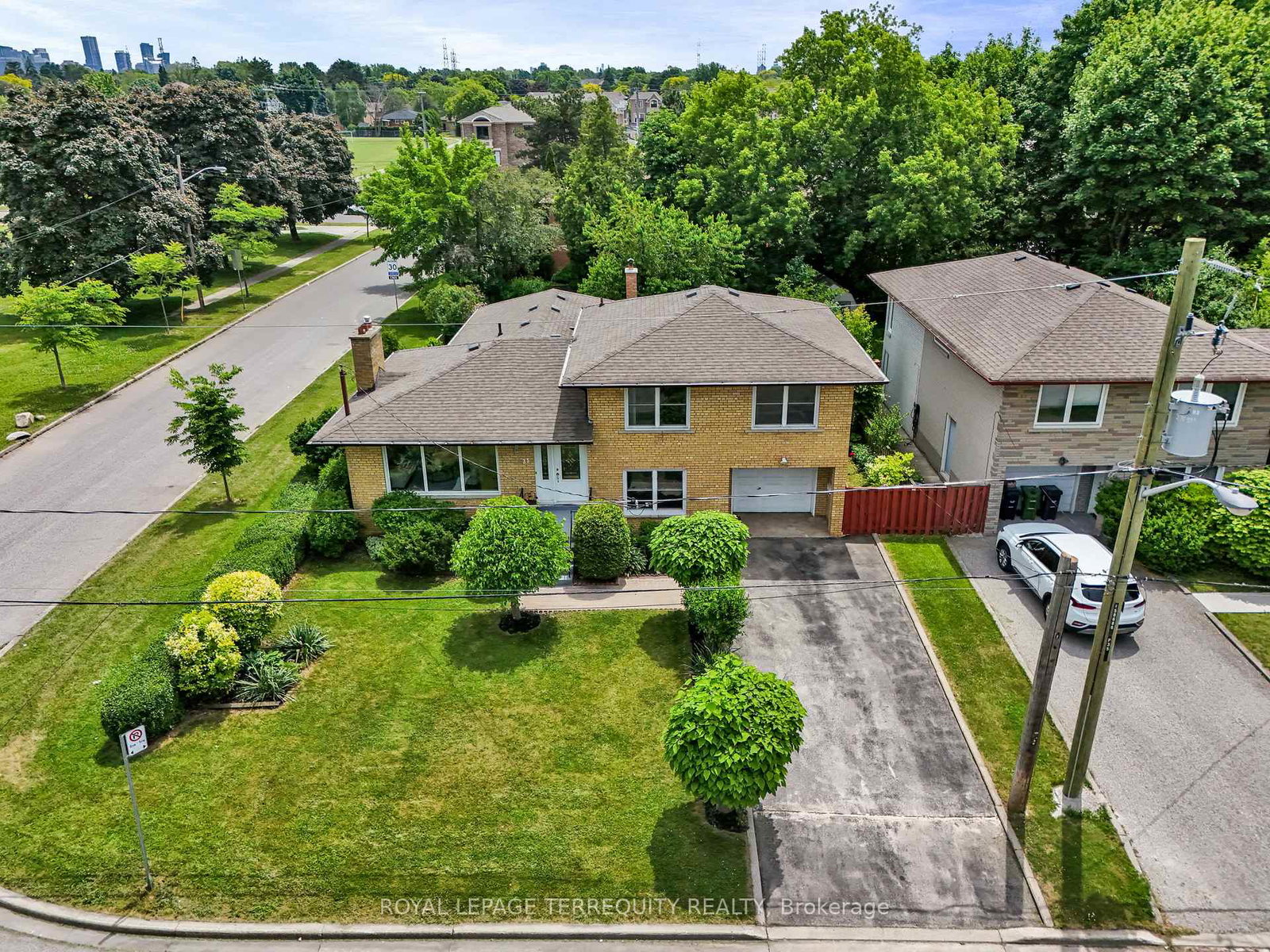35-lissom-crescent-toronto-ontario-c12229484