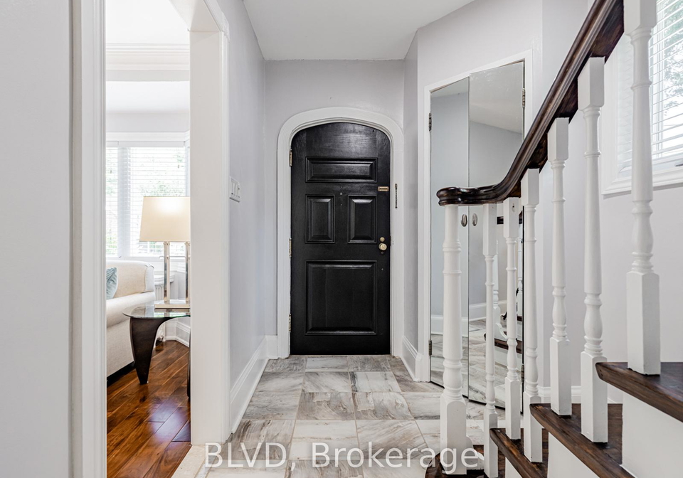 35-edgecombe-avenue-toronto-ontario-c12229487