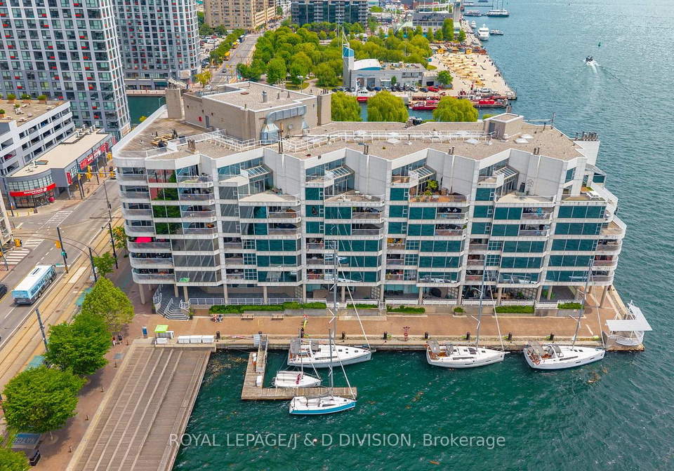 401-queens-quay-w-toronto-ontario-c12229643