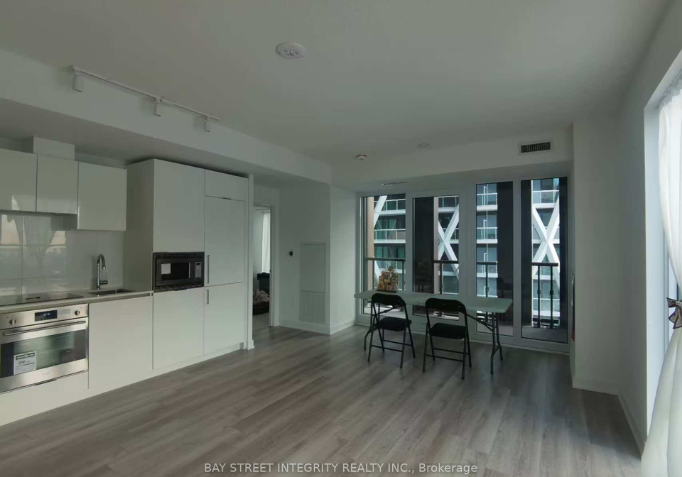 238-simcoe-street-n-toronto-ontario-c12229650