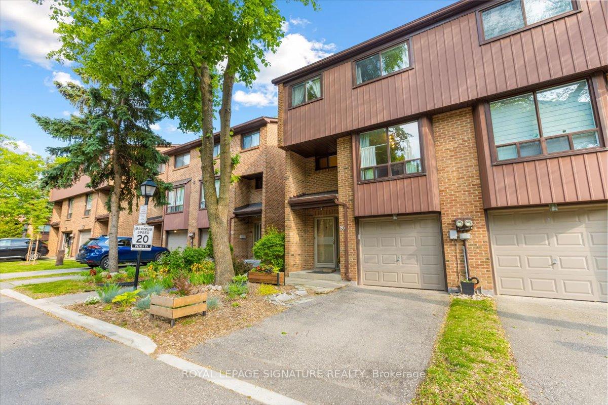86-wagon-trailway-north-york-ontario-c12229894