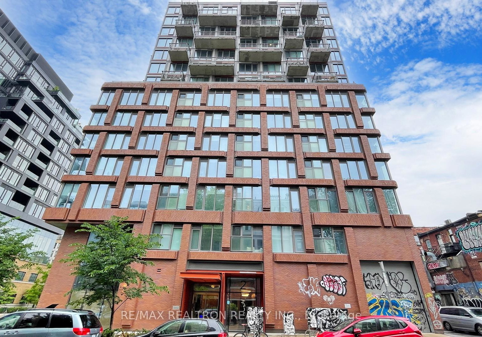 2-augusta-avenue-toronto-ontario-c12230003