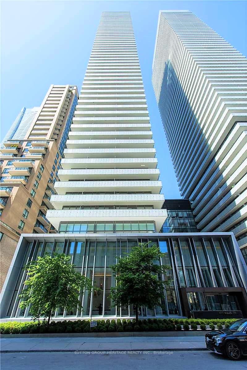 42-charles-street-e-toronto-ontario-c12230532