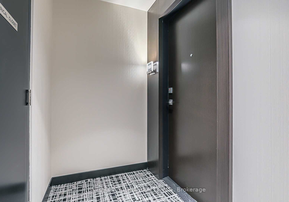 2221-yonge-street-toronto-ontario-c12230995