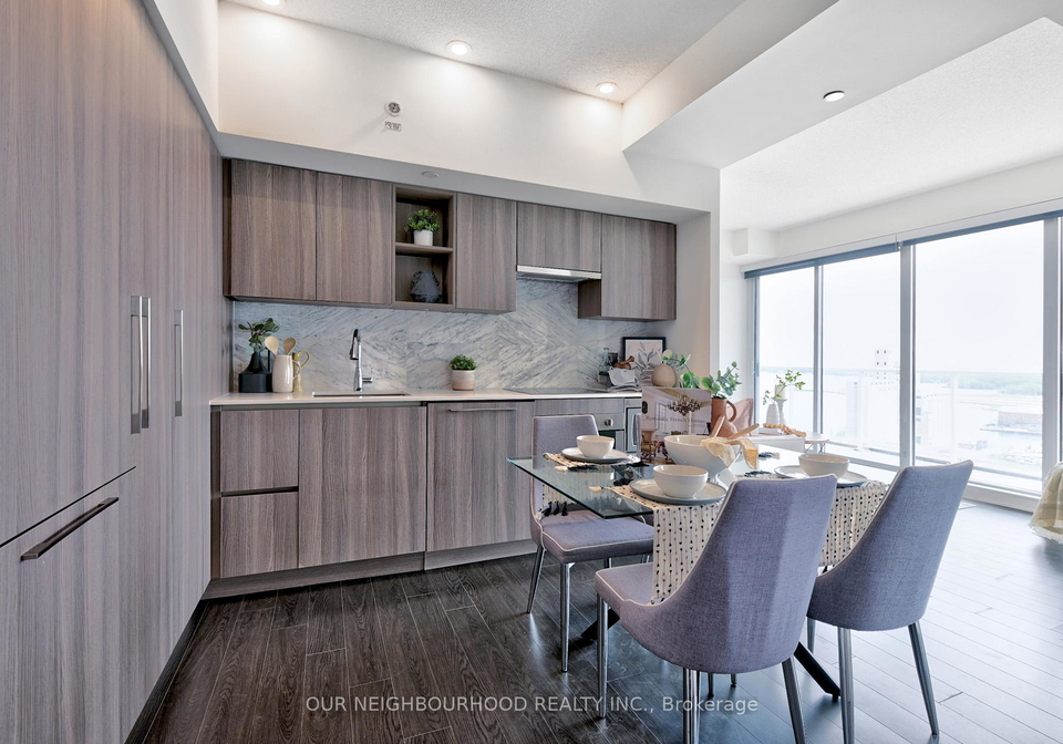 19-bathurst-street-toronto-ontario-c12231172