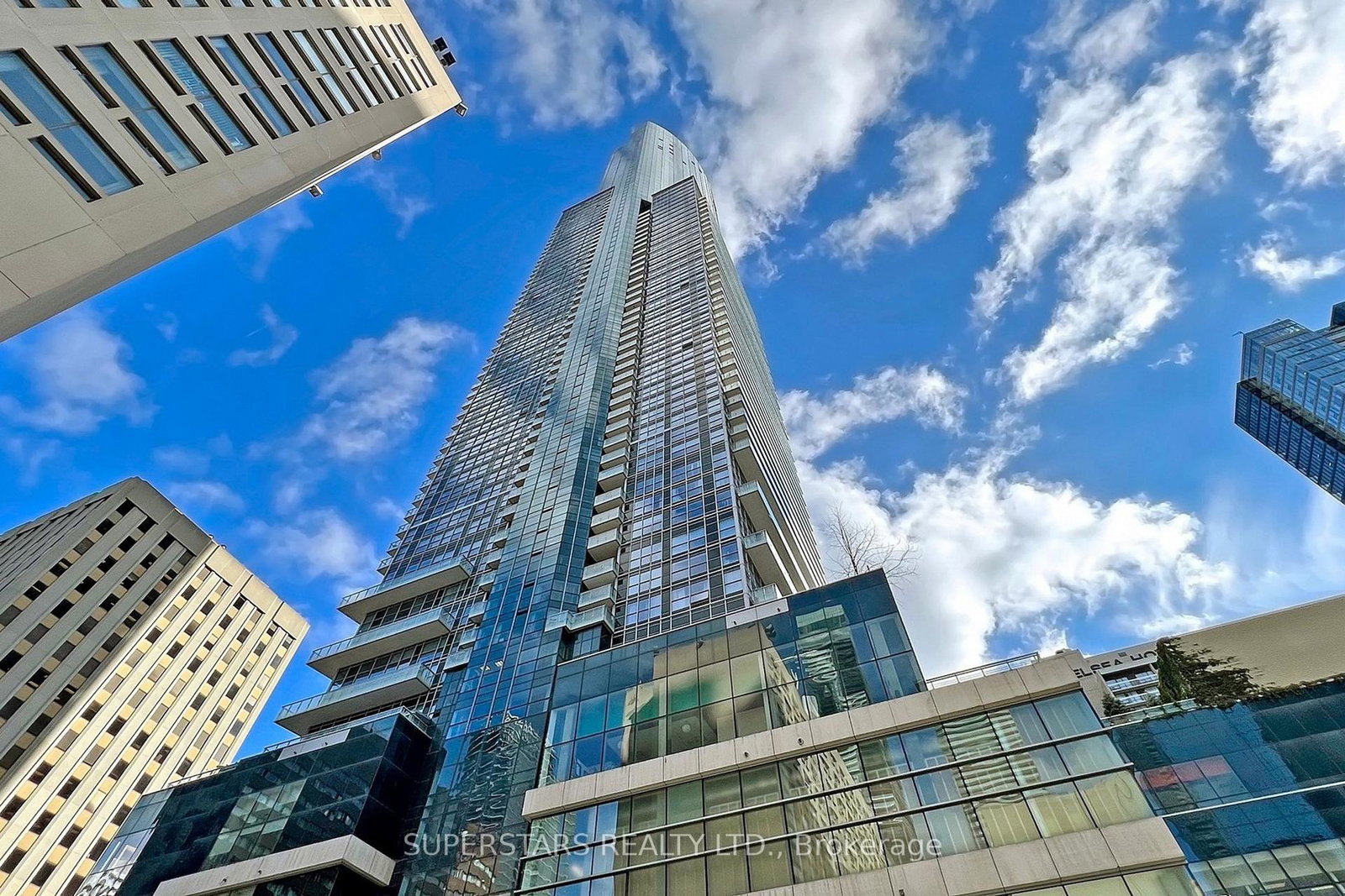 386-yonge-street-toronto-ontario-c12231257