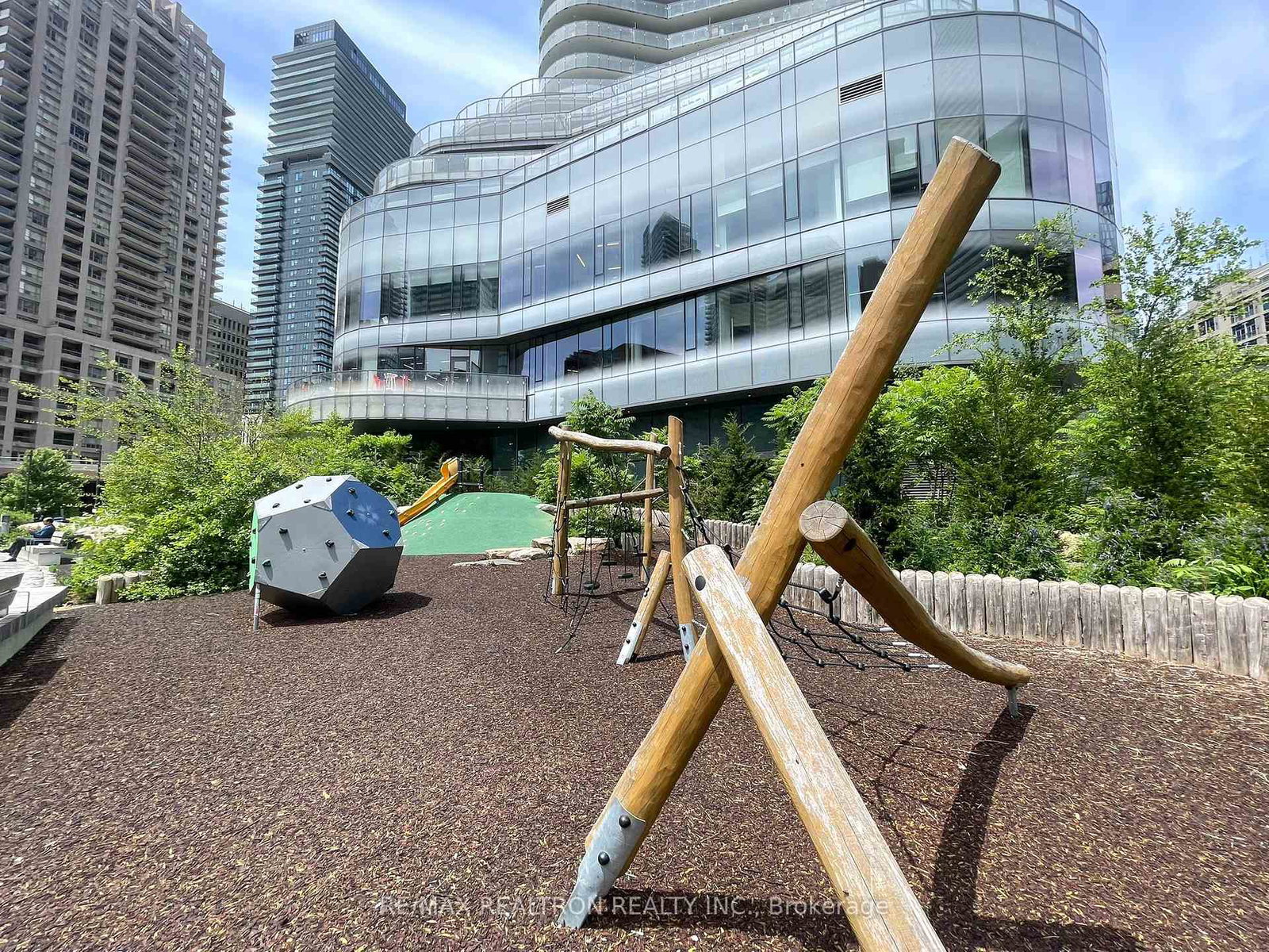 11-wellesley-street-w-toronto-ontario-c12231294