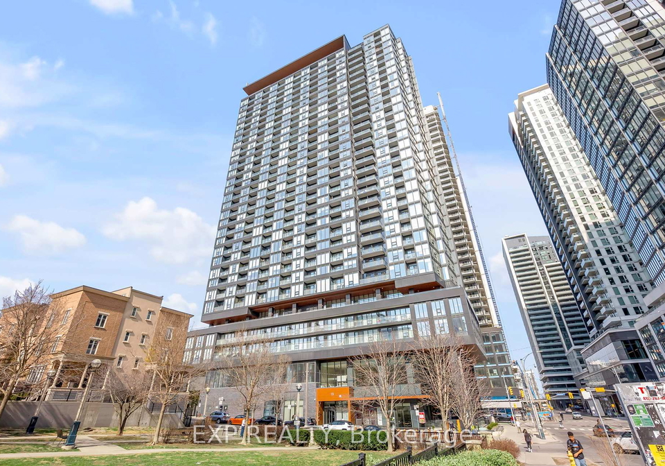 19-western-battery-road-toronto-ontario-c12232370