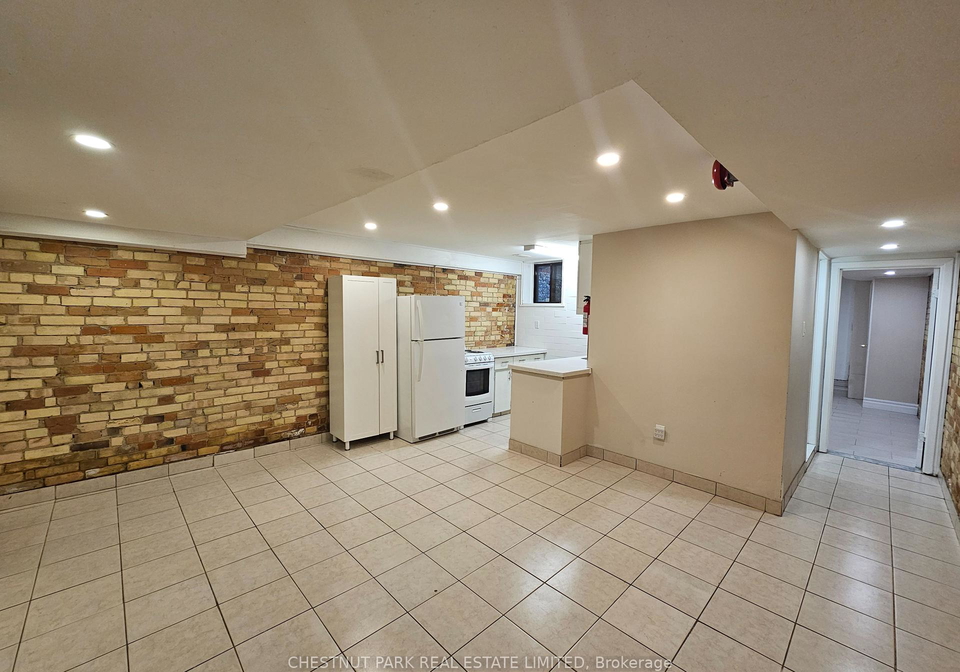 149-gerrard-street-e-toronto-ontario-c12232519