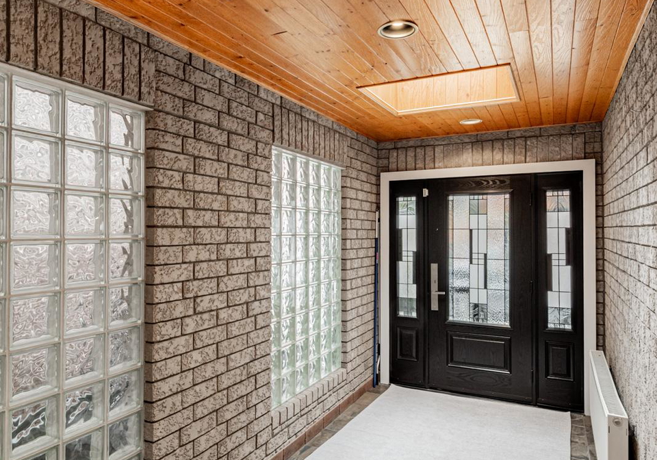 999-dufferin-street-toronto-ontario-c12233169