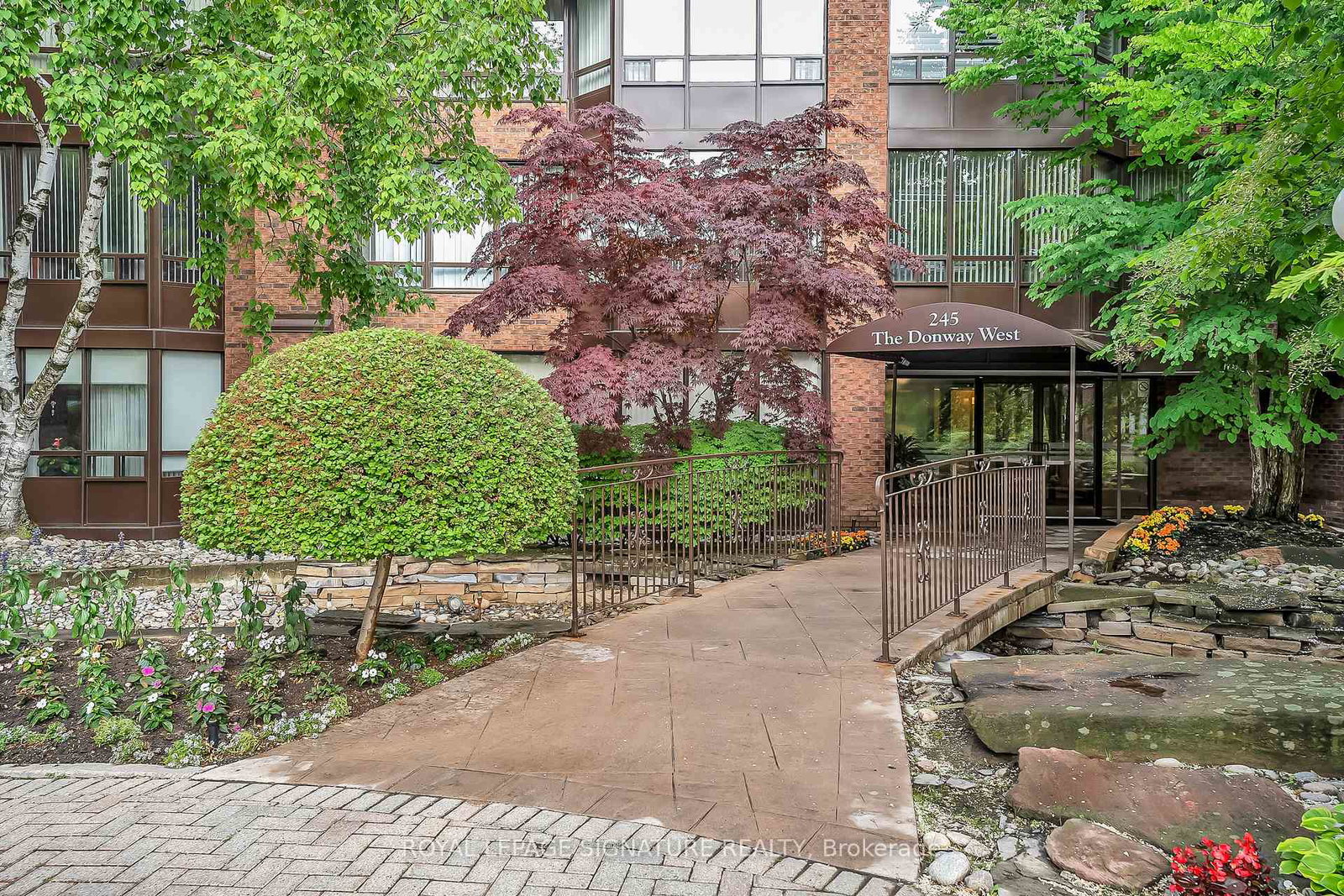 245-the-donway-w-north-york-ontario-c12233283