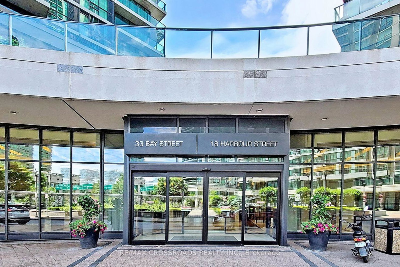 33-bay-street-toronto-ontario-c12233353