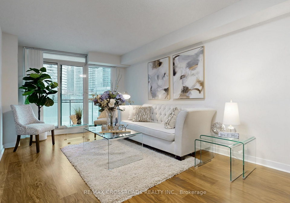 33-bay-street-toronto-ontario-c12233353