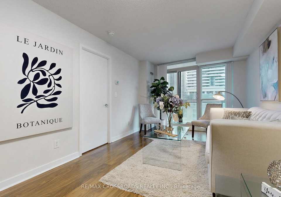 33-bay-street-toronto-ontario-c12233353