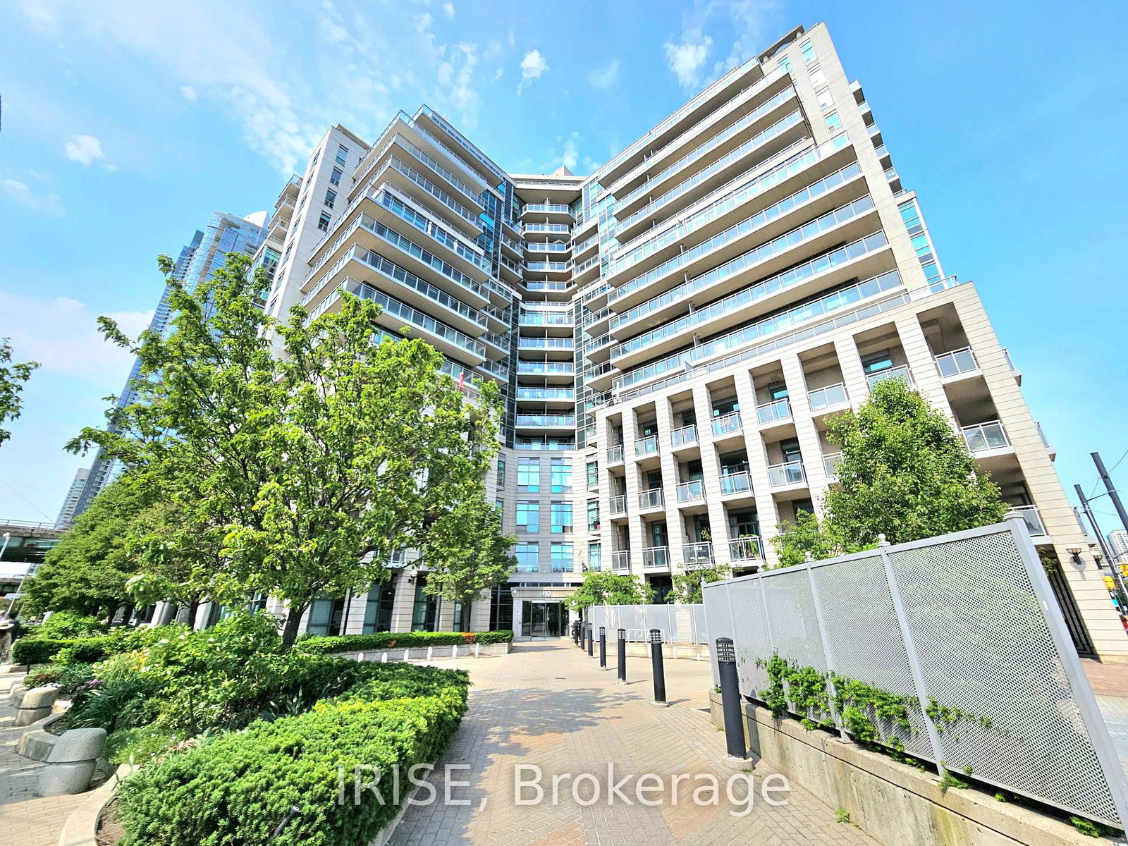 410-queens-quay-boulevard-w-toronto-ontario-c12233616