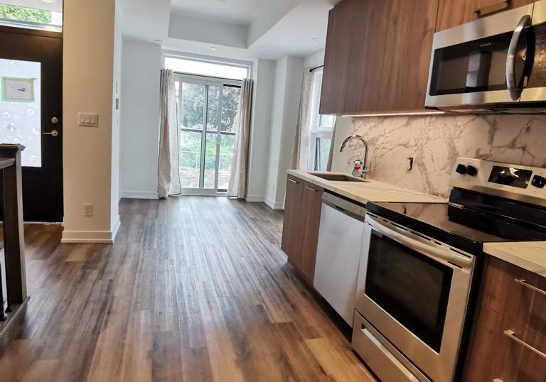 51-winlock-park-north-york-ontario-c12233795