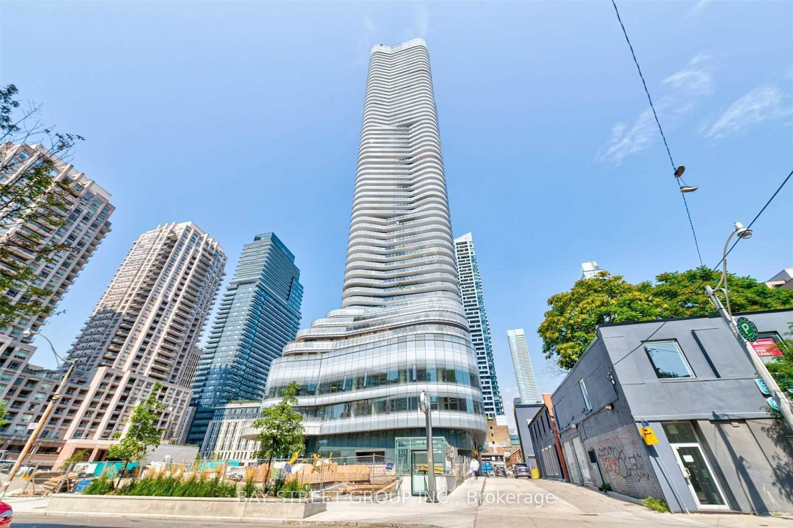 11-wellesley-street-w-toronto-ontario-c12233849