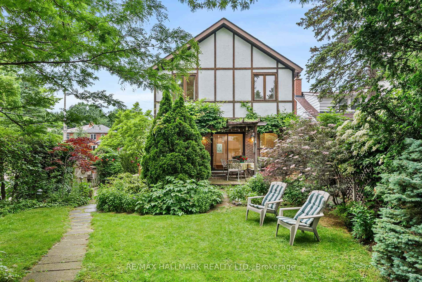 297-deloraine-avenue-toronto-ontario-c12233852