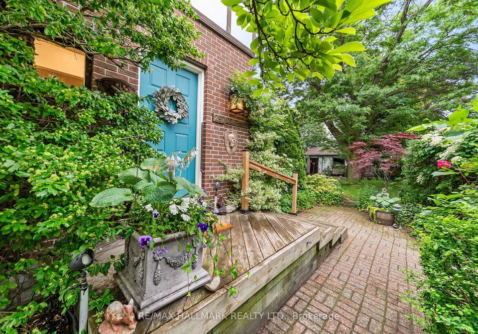 297-deloraine-avenue-toronto-ontario-c12233852