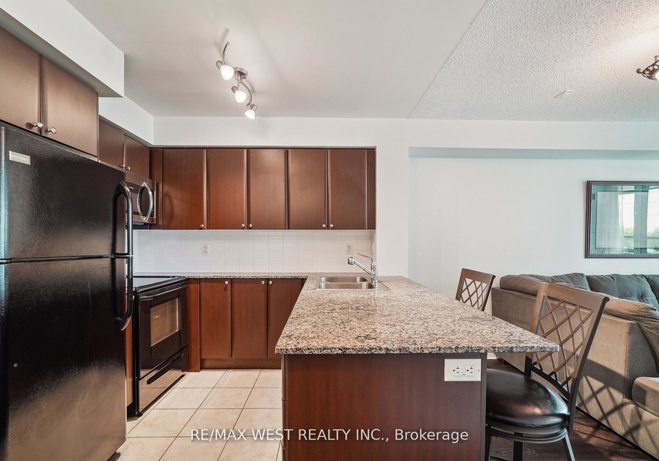 525-wilson-avenue-toronto-ontario-c12233988