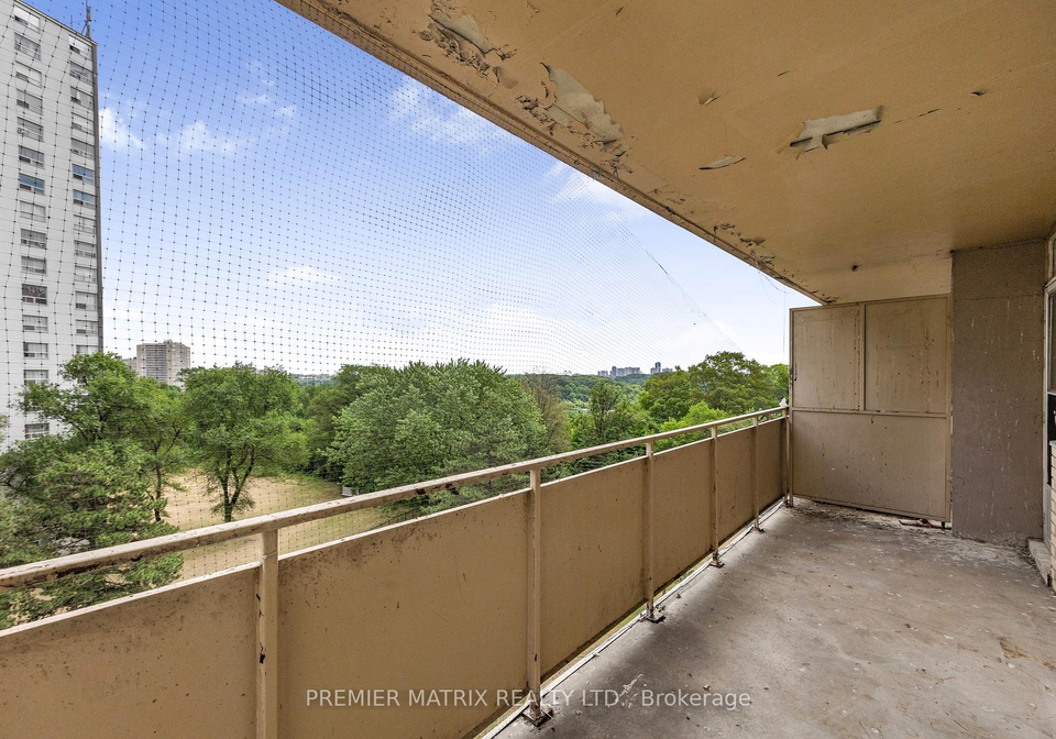 65-thorncliffe-park-drive-east-york-ontario-c12234024