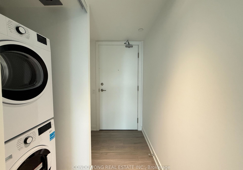 8-wellesley-street-w-toronto-ontario-c12234039