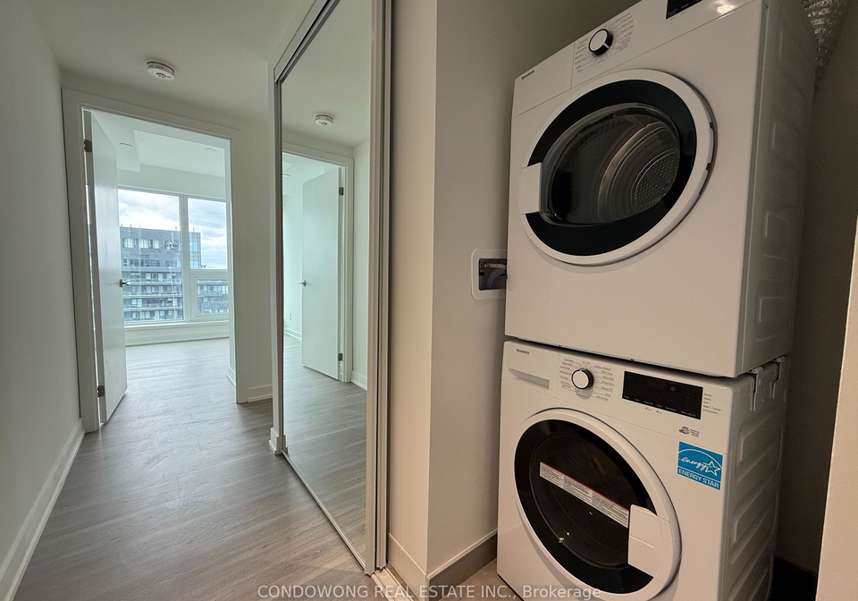 8-wellesley-street-w-toronto-ontario-c12234039