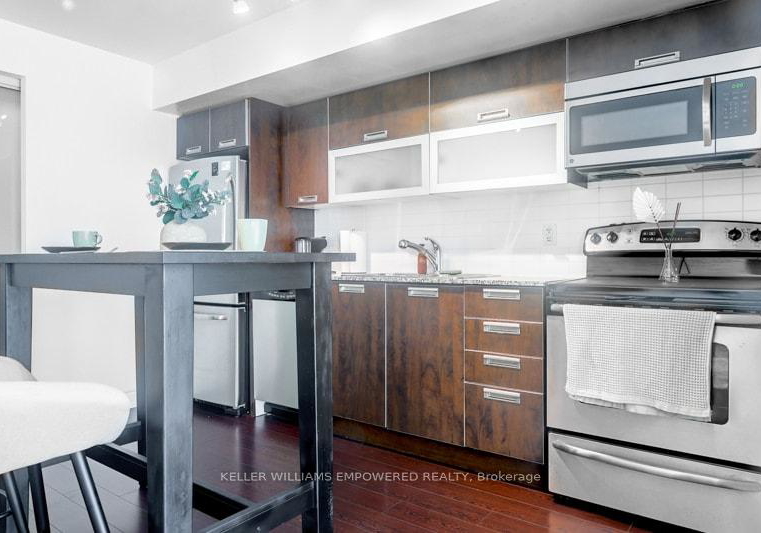 28-ted-rogers-way-toronto-ontario-c12234260