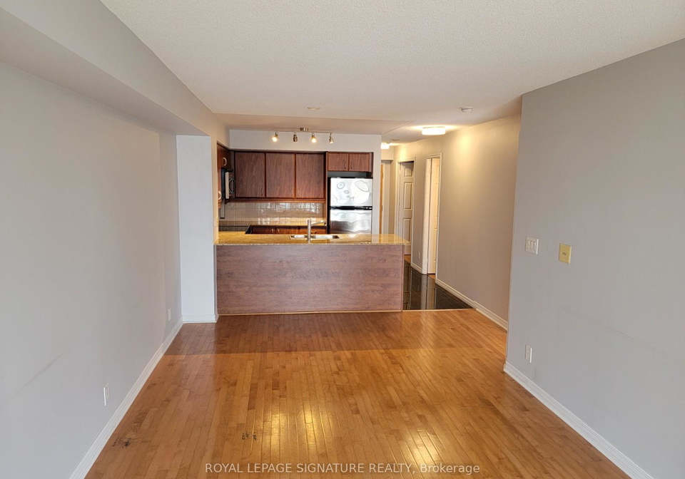 736-spadina-avenue-toronto-ontario-c12234383