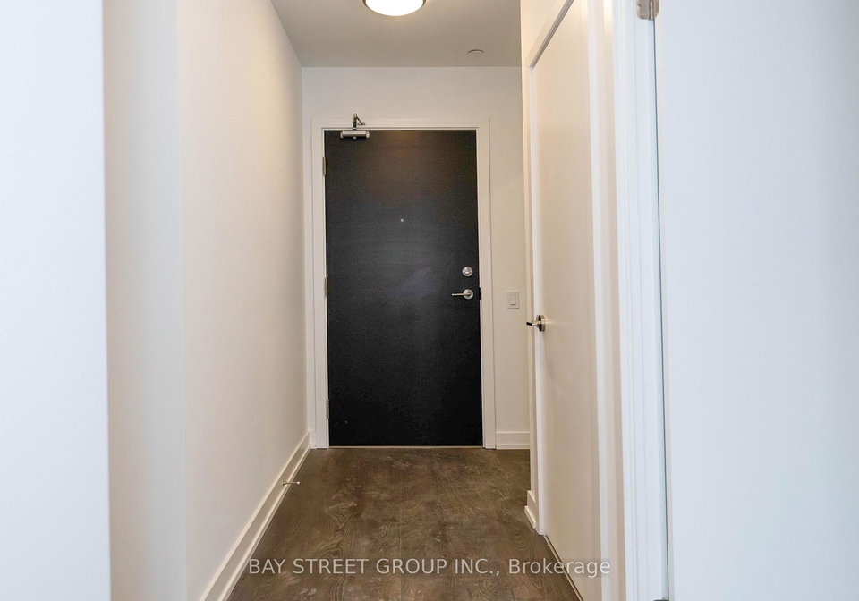 7-golden-lion-heights-e-north-york-ontario-c12234437