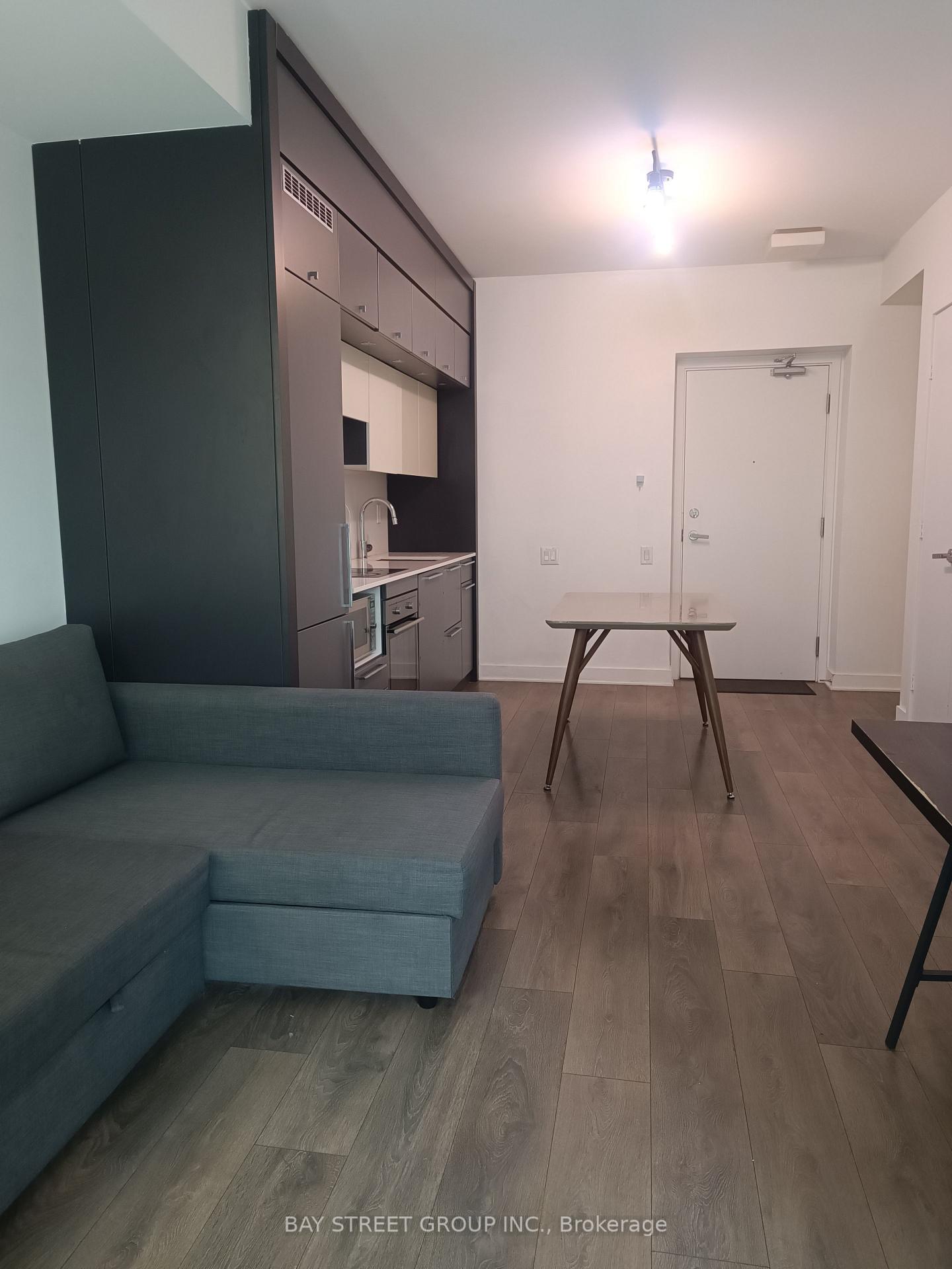 15-grenville-street-toronto-ontario-c12234491