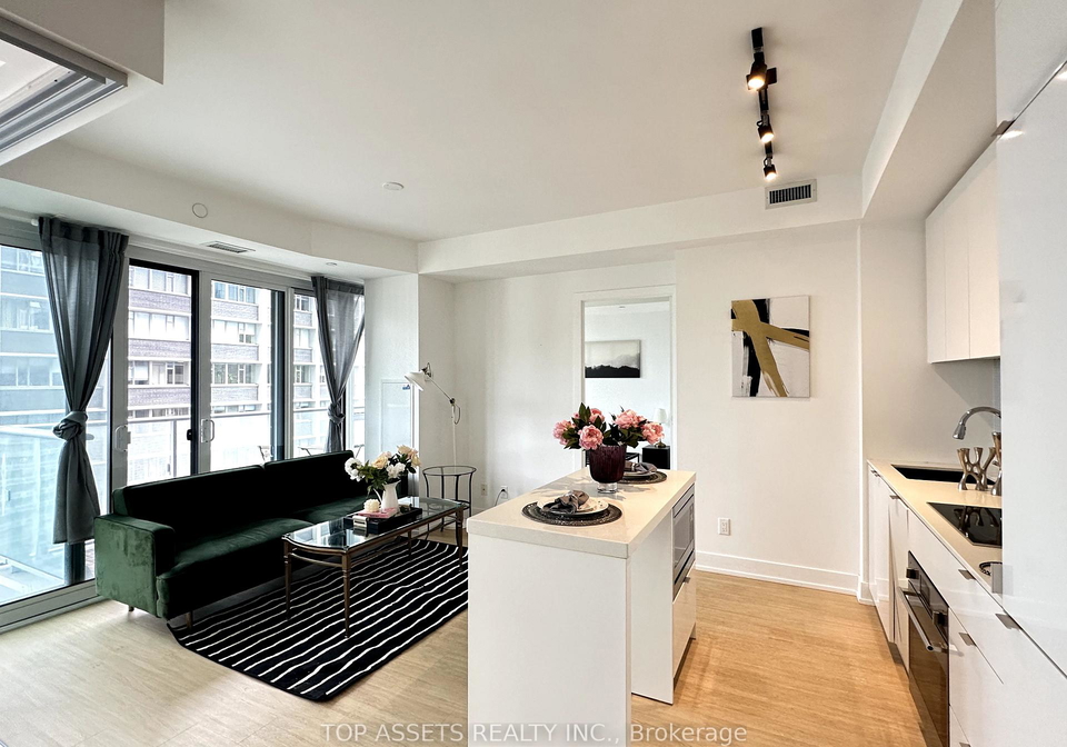 7-grenville-street-toronto-ontario-c12234554