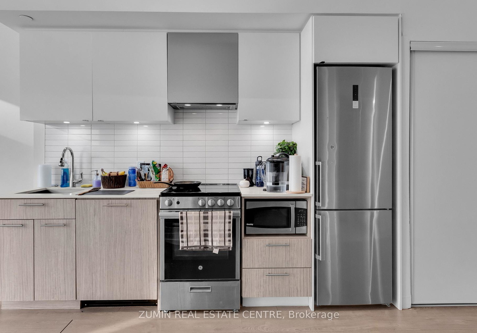 251-jarvis-street-toronto-ontario-c12235032