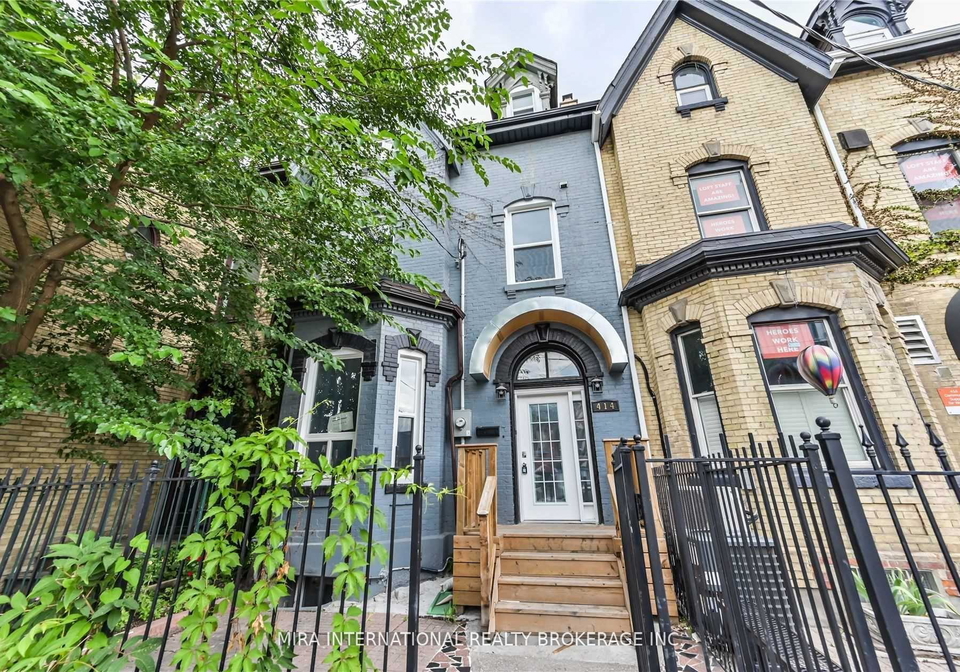 414-dundas-street-e-toronto-ontario-c12235174
