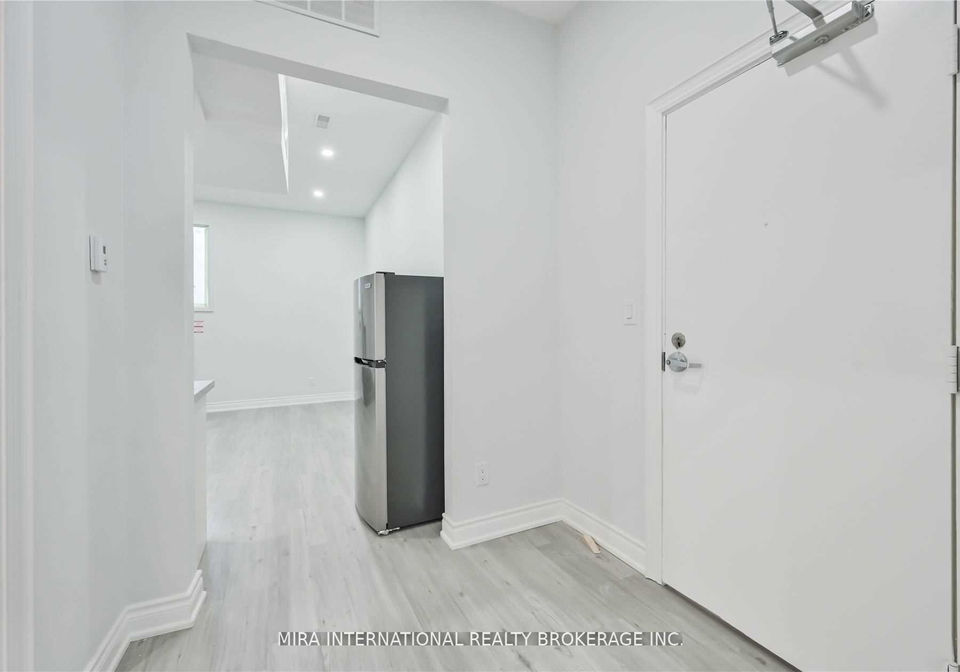 414-dundas-street-e-toronto-ontario-c12235174