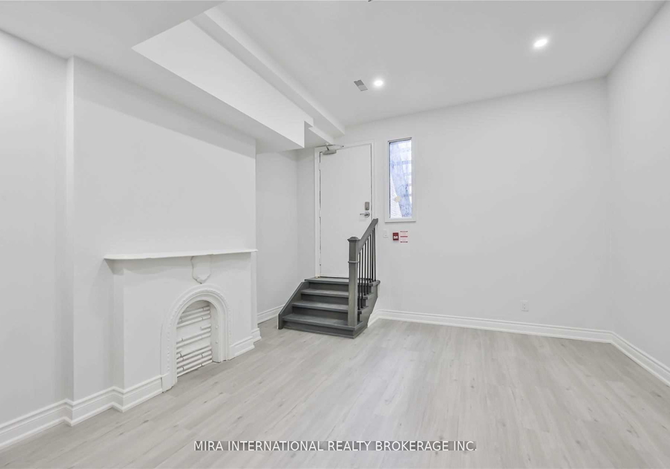 414-dundas-street-e-toronto-ontario-c12235174