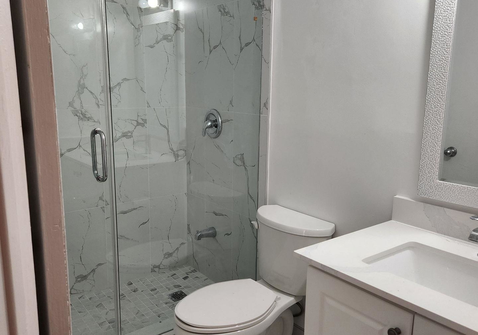 556-spadina-crescent-toronto-ontario-c12235230