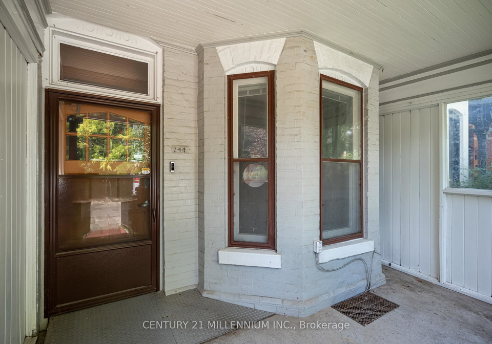 144-robert-street-toronto-ontario-c12235268