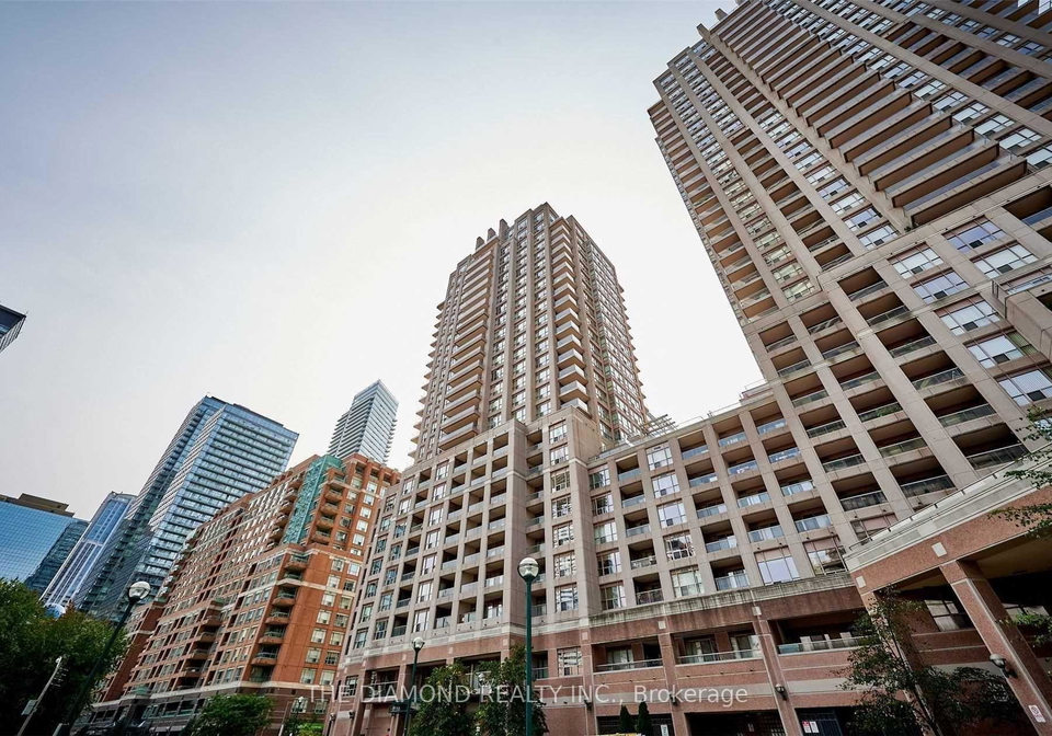 909-bay-street-toronto-ontario-c12235511