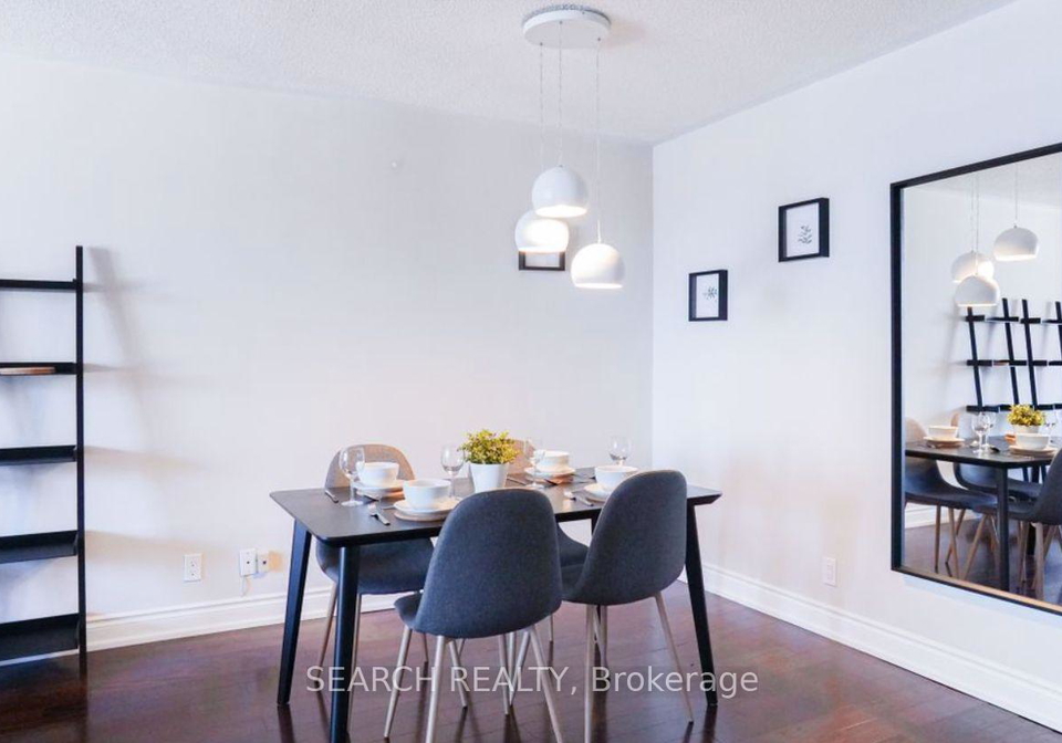 717-bay-street-w-toronto-ontario-c12235628