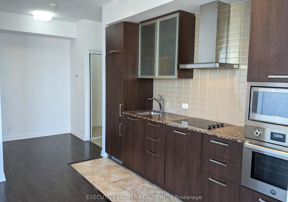12-york-street-toronto-ontario-c12235747