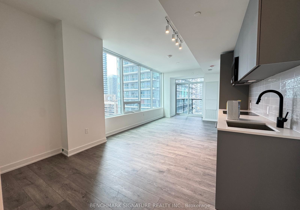 117-broadway-avenue-toronto-ontario-c12236348